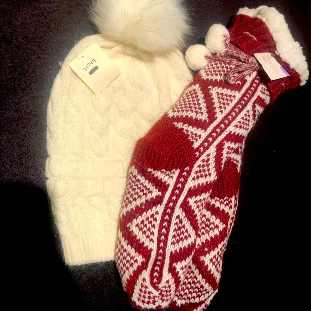 Slouchy hat, lot scarfs, and slipper socks